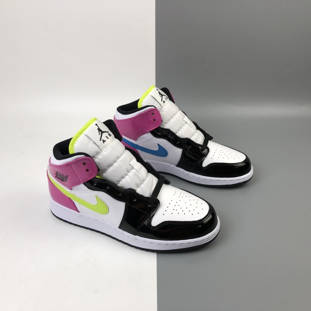 260 纯原公司级 Nike Air Jordan 1 Mid SE AJ1乔1中帮时尚休闲板鞋 CZ9835-100