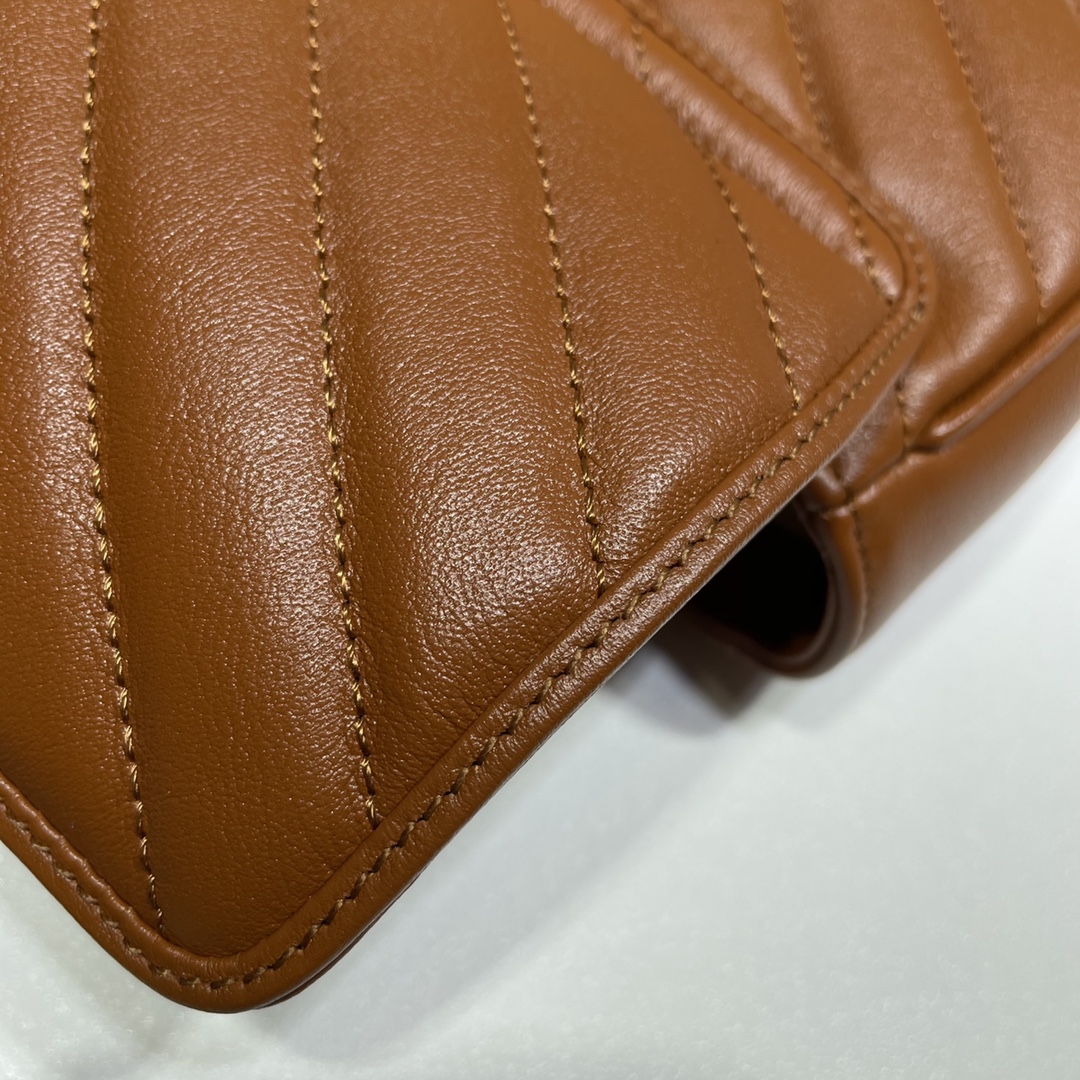 GUCCI古驰GG Marmont系列超迷你手袋476433