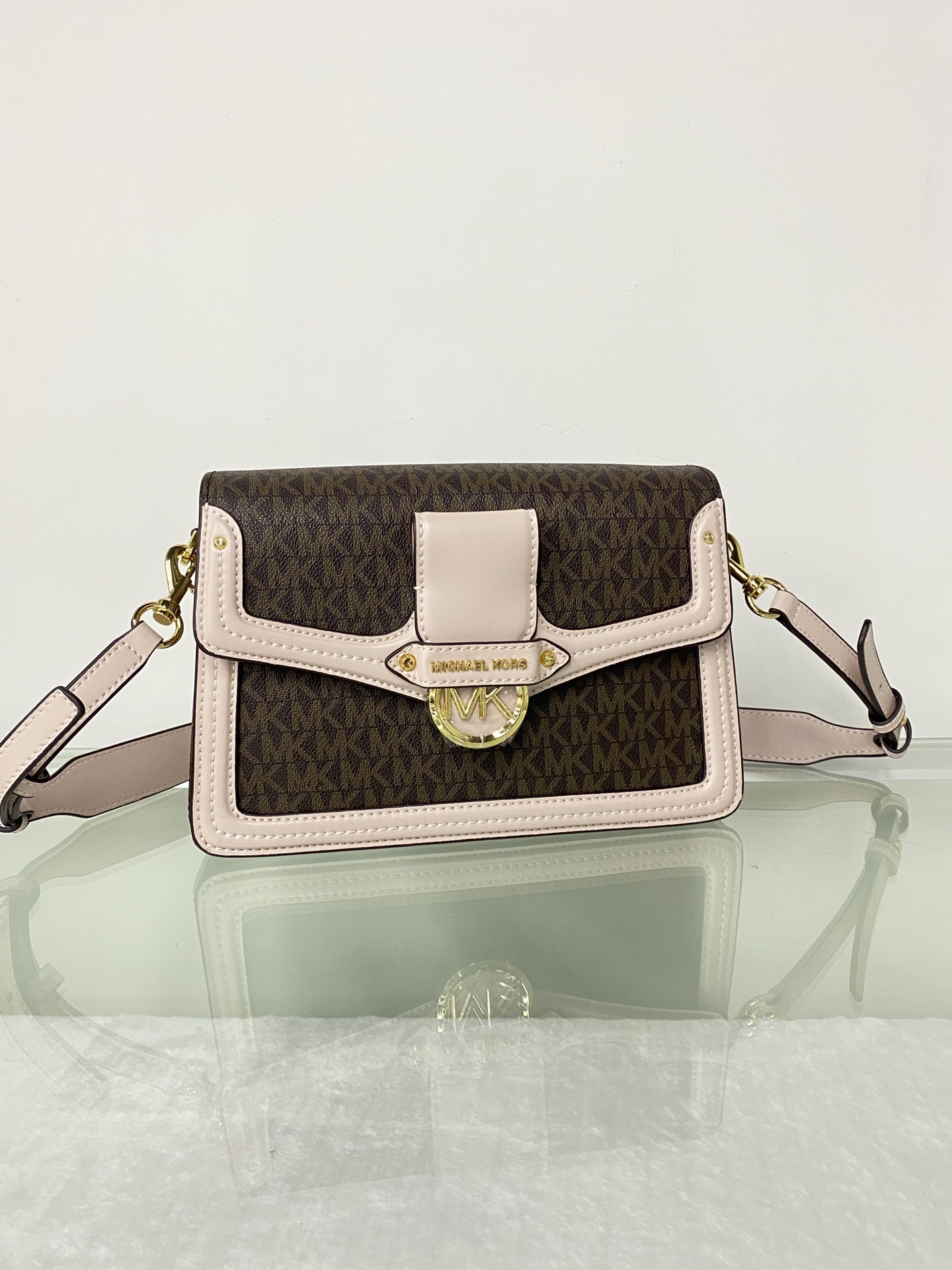 Michael Kors ～mk Jessie 女士单肩包，2020最新鳄鱼皮配老花酒神包