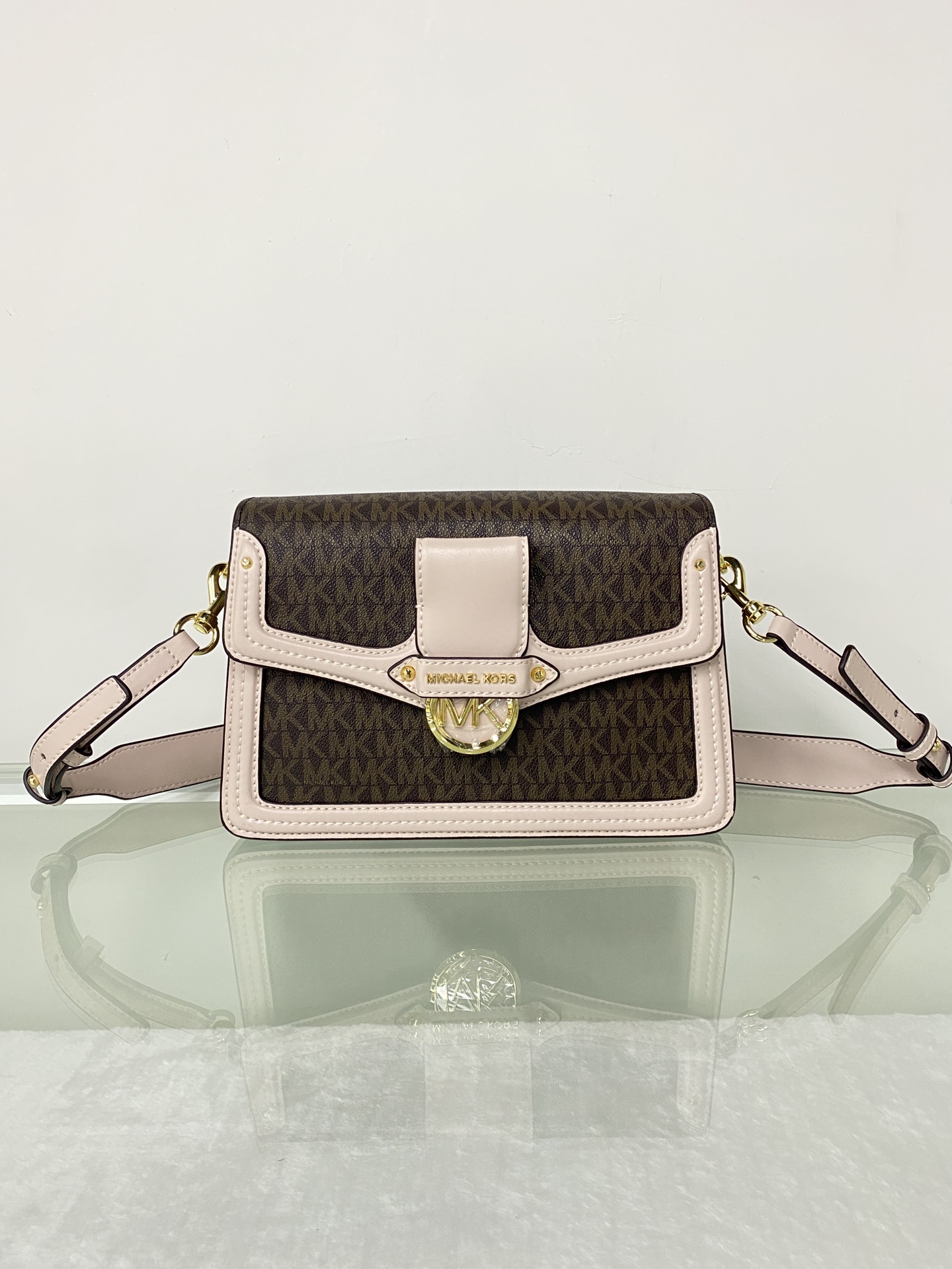 Michael Kors ～mk Jessie 女士单肩包，2020最新鳄鱼皮配老花酒神包