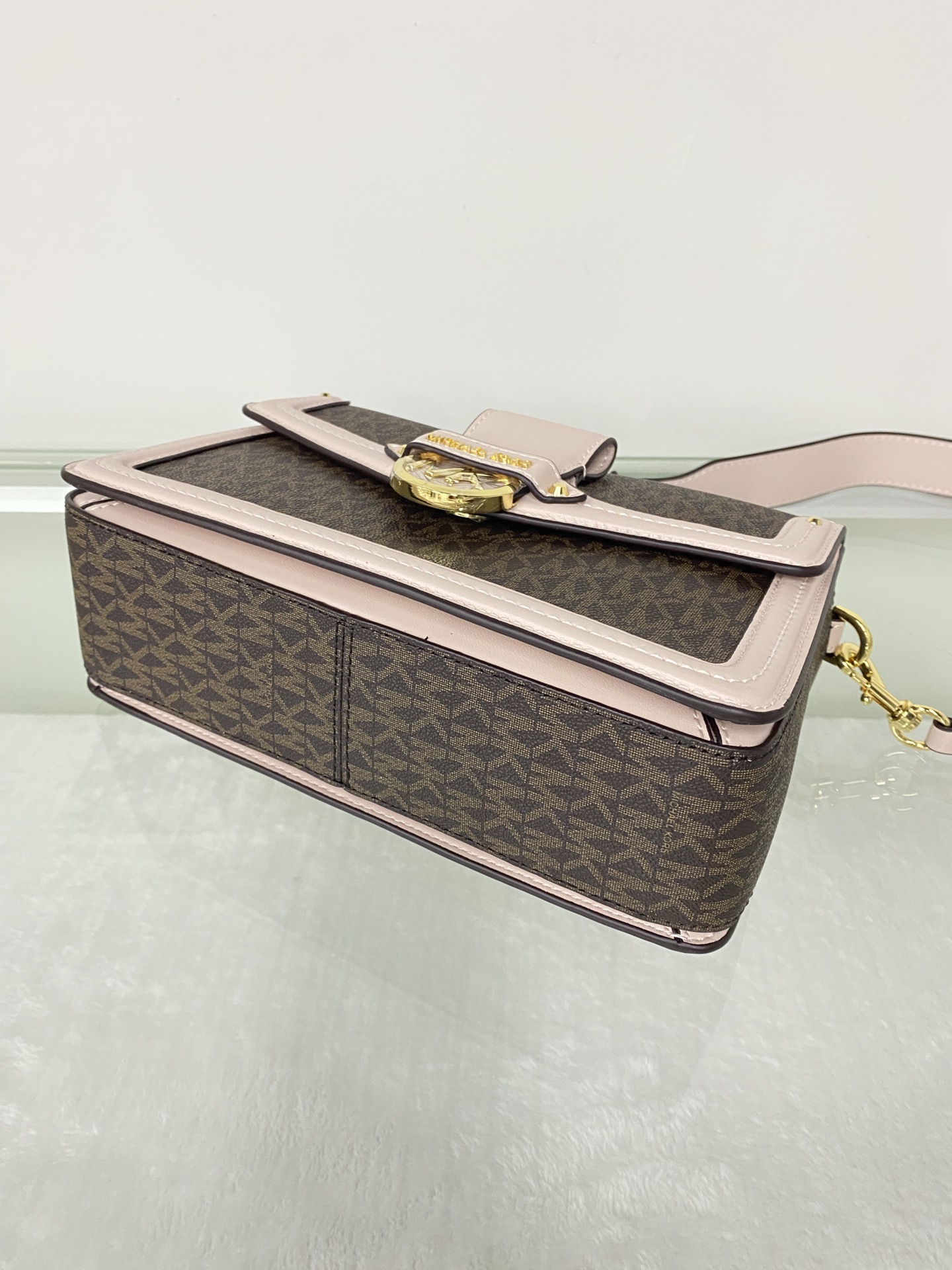 Michael Kors ～mk Jessie 女士单肩包，2020最新鳄鱼皮配老花酒神包