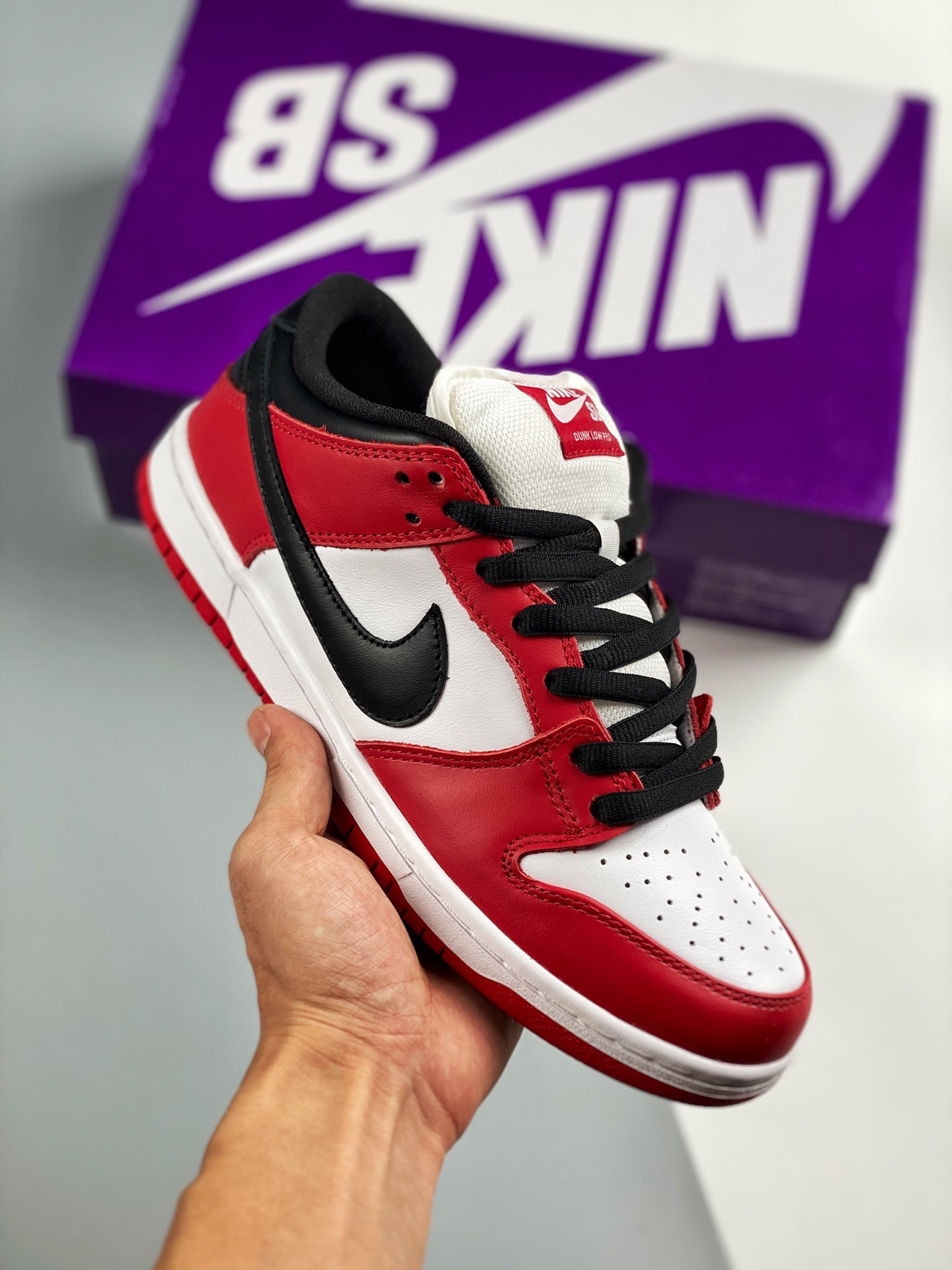 Nike SB Dunk Low blanco/rojo Chicago, zapatillas de skate casual retro de caña alta para ocio y deporte. Con amortiguac…