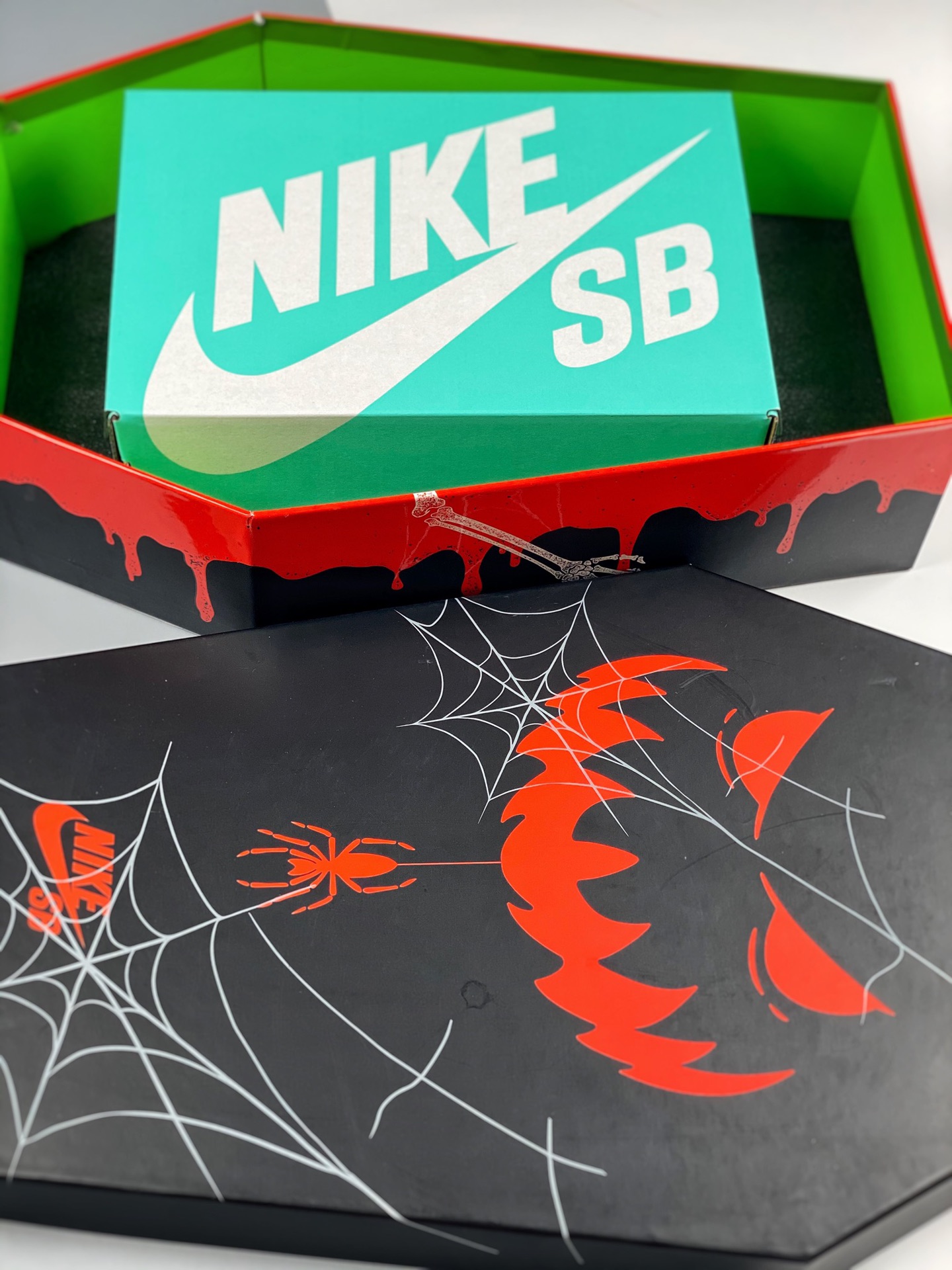 Nike Dunk SB Low edición limitada de Halloween, el más fuerte, única versión correcta. Solo la caja de regalo personali…