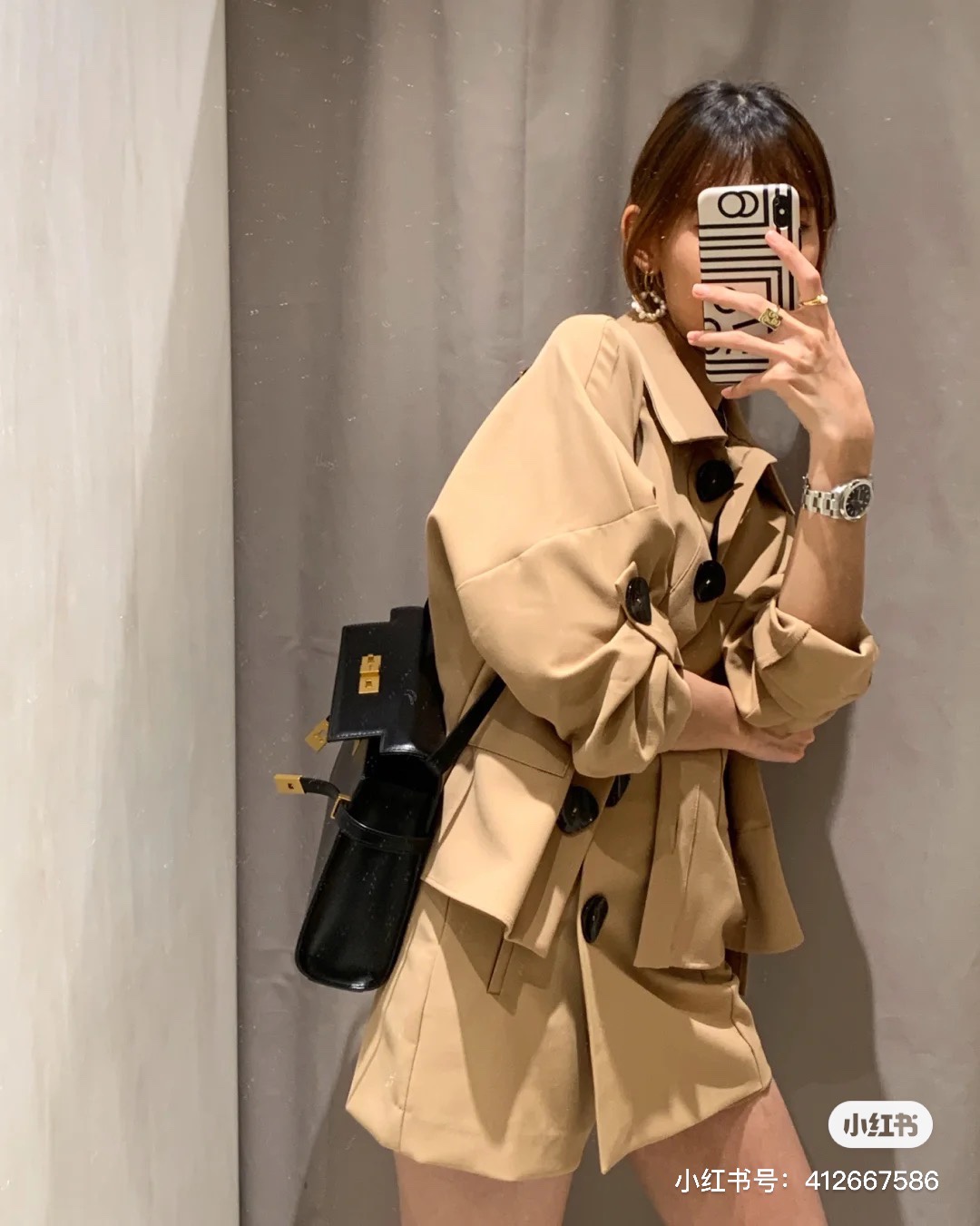 Ysl 𝑴𝒂𝒏𝒉𝒂𝒕𝒕𝒂𝒏 29CM曼哈顿法棍包 579271黑色牙签纹金扣