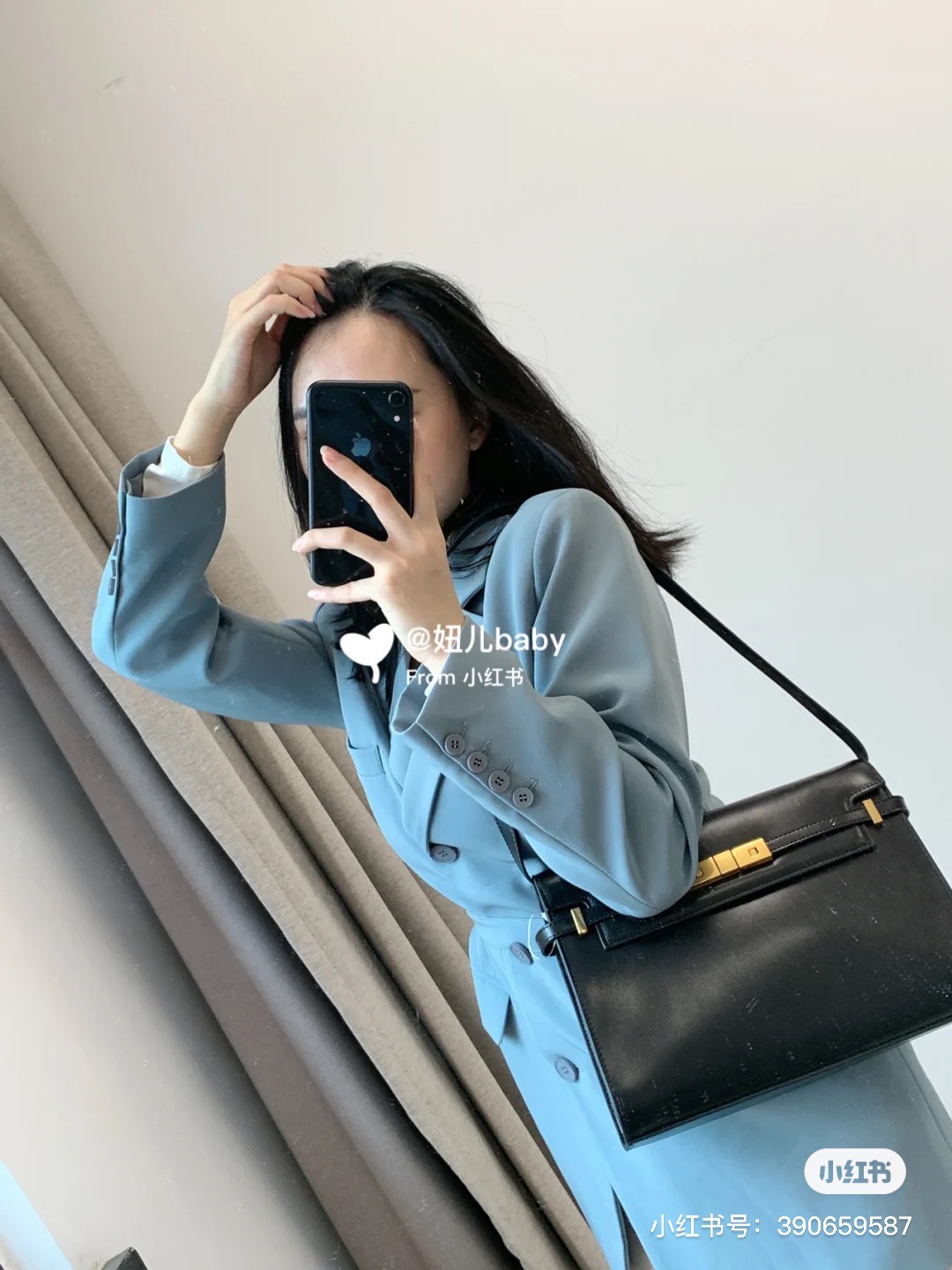 Ysl 𝑴𝒂𝒏𝒉𝒂𝒕𝒕𝒂𝒏 29CM曼哈顿法棍包 579271黑色牙签纹金扣