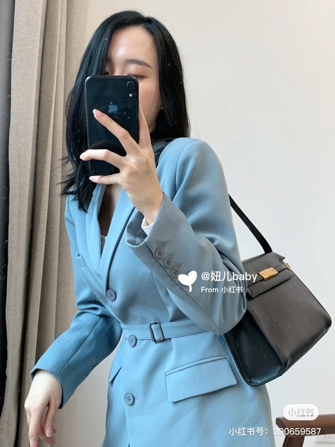 Ysl 𝑴𝒂𝒏𝒉𝒂𝒕𝒕𝒂𝒏 29CM曼哈顿法棍包 579271黑色牙签纹金扣