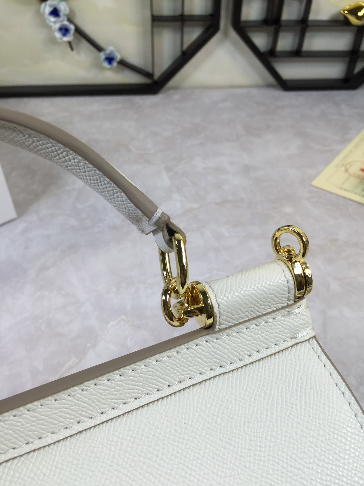 小号高端货Dolce&Gabbana杜嘉班纳斜挎女包细腻手工制造经典款纯色百搭众多明星的最爱可斜挎配镜子