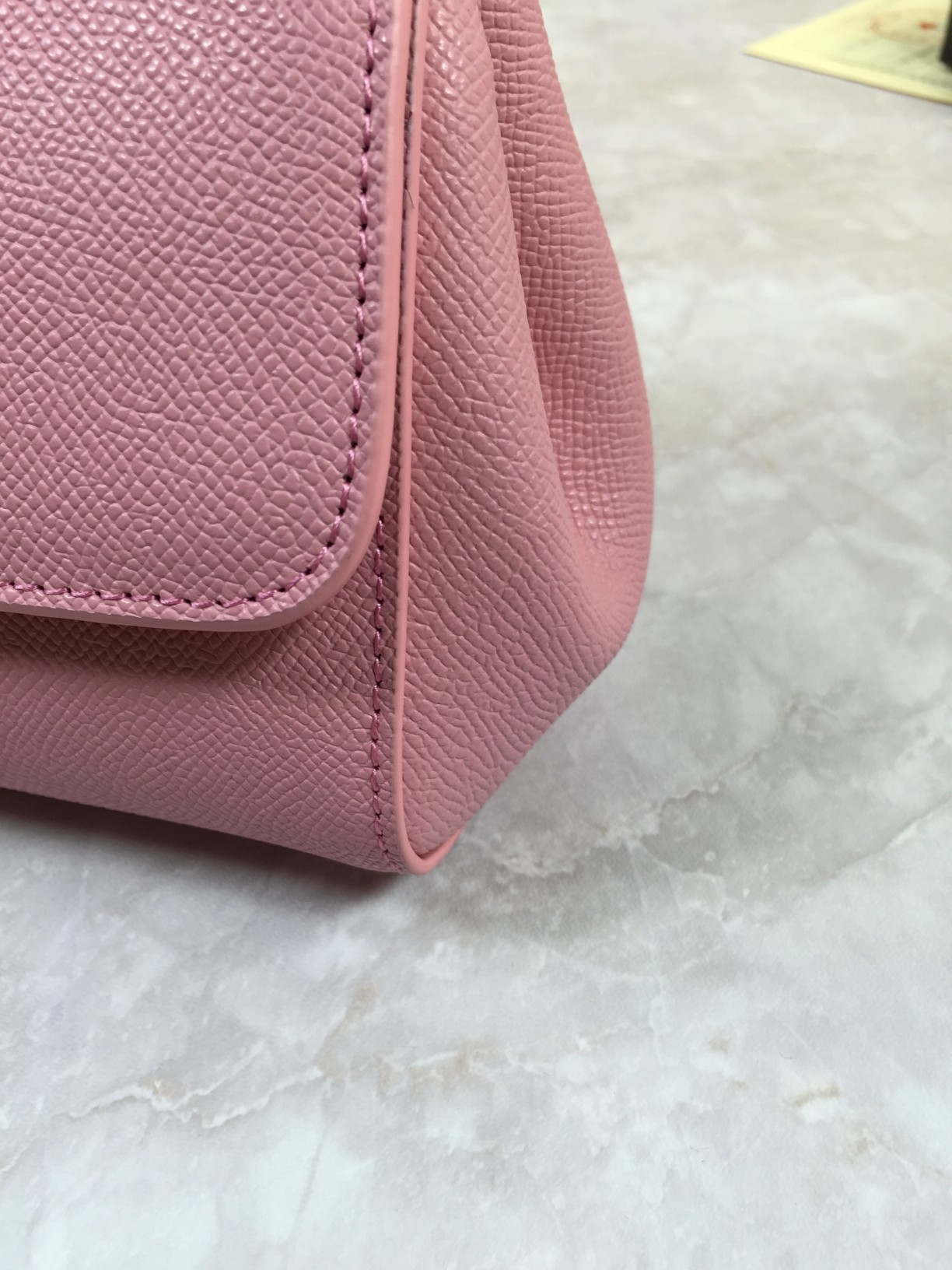 小号高端货Dolce&Gabbana杜嘉班纳斜挎女包细腻手工制造经典款纯色百搭众多明星的最爱可斜挎配镜子