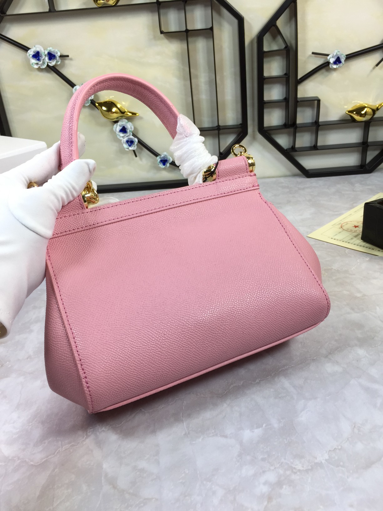 小号高端货Dolce&Gabbana杜嘉班纳斜挎女包细腻手工制造经典款纯色百搭众多明星的最爱可斜挎配镜子