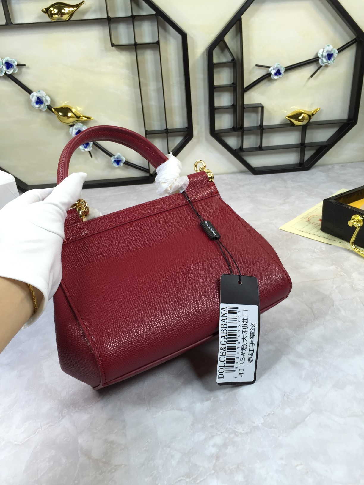 小号高端货Dolce&Gabbana杜嘉班纳斜挎女包细腻手工制造经典款纯色百搭众多明星的最爱可斜挎配镜子