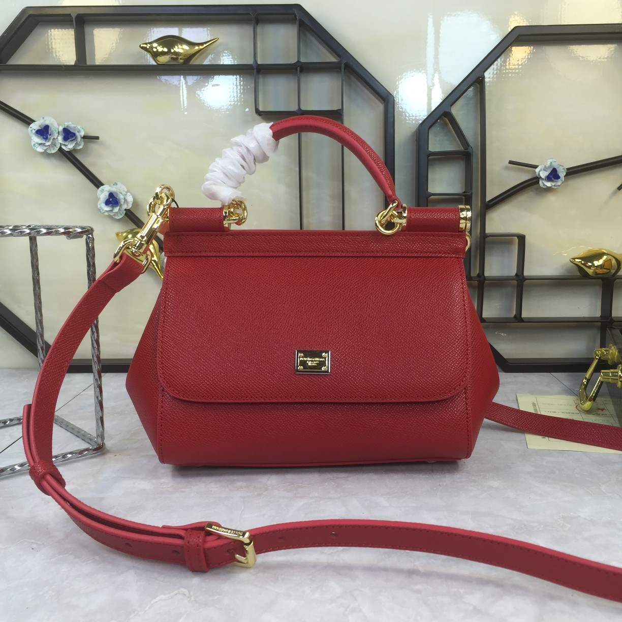 小号高端货Dolce&Gabbana杜嘉班纳斜挎女包细腻手工制造经典款纯色百搭众多明星的最爱可斜挎配镜子