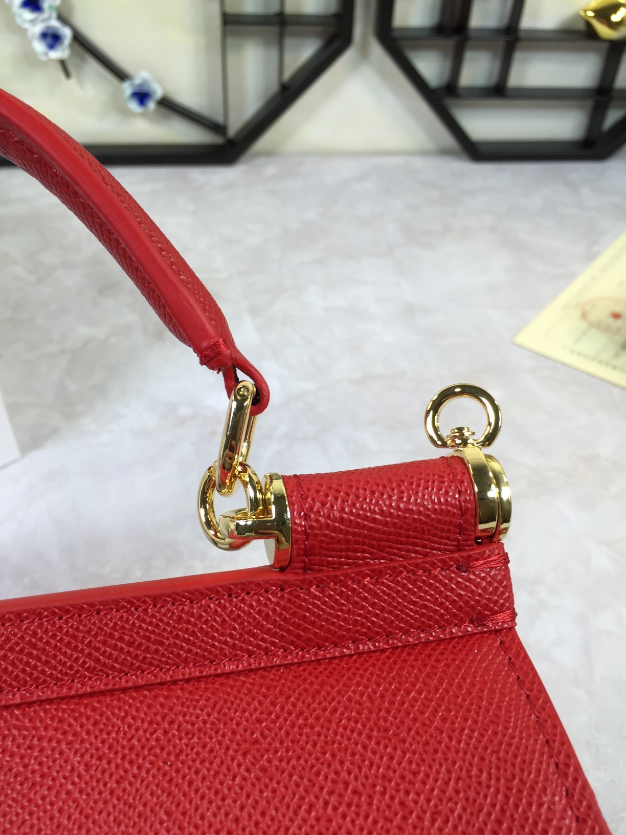 小号高端货Dolce&Gabbana杜嘉班纳斜挎女包细腻手工制造经典款纯色百搭众多明星的最爱可斜挎配镜子