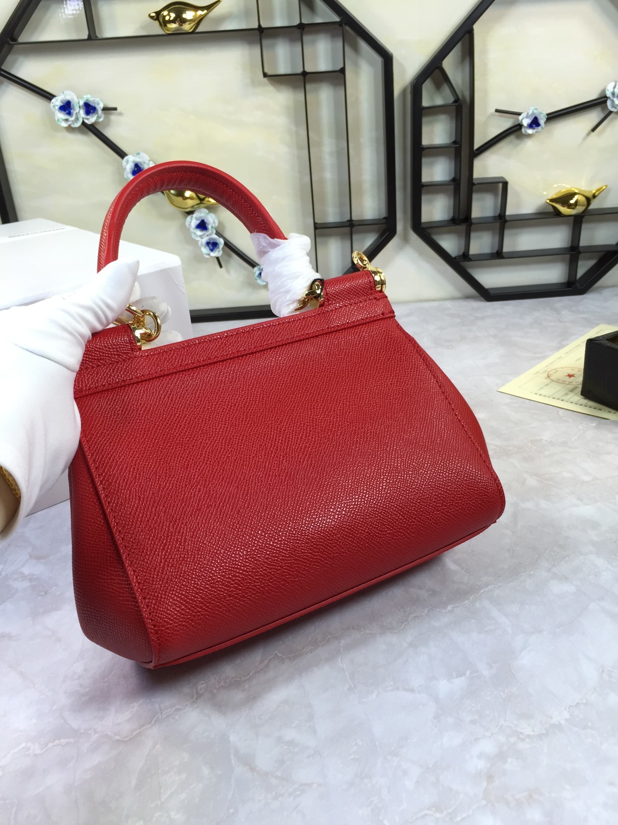 小号高端货Dolce&Gabbana杜嘉班纳斜挎女包细腻手工制造经典款纯色百搭众多明星的最爱可斜挎配镜子