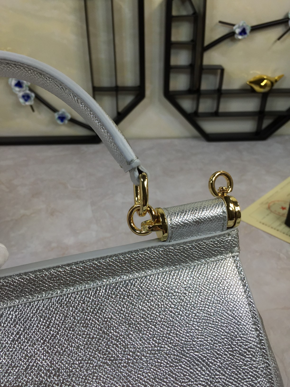 小号高端货Dolce&Gabbana杜嘉班纳斜挎女包细腻手工制造经典款纯色百搭众多明星的最爱可斜挎配镜子