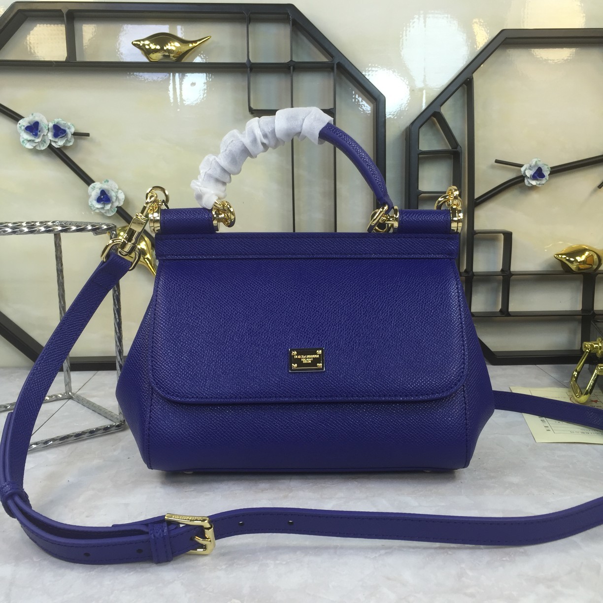 小号高端货Dolce&Gabbana杜嘉班纳斜挎女包细腻手工制造经典款纯色百搭众多明星的最爱可斜挎配镜子