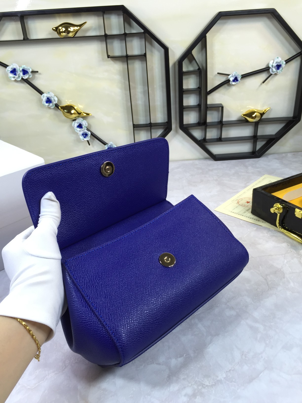小号高端货Dolce&Gabbana杜嘉班纳斜挎女包细腻手工制造经典款纯色百搭众多明星的最爱可斜挎配镜子