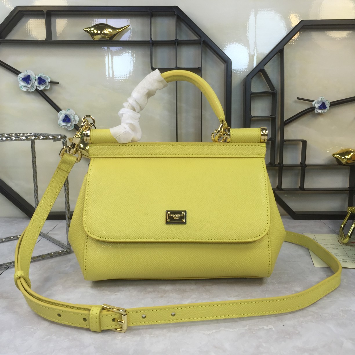 小号高端货Dolce&Gabbana杜嘉班纳斜挎女包细腻手工制造经典款纯色百搭众多明星的最爱可斜挎配镜子