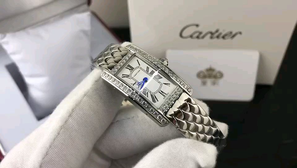Cartier 皇家 卡地亚坦克系列WB710009女表视频欣赏