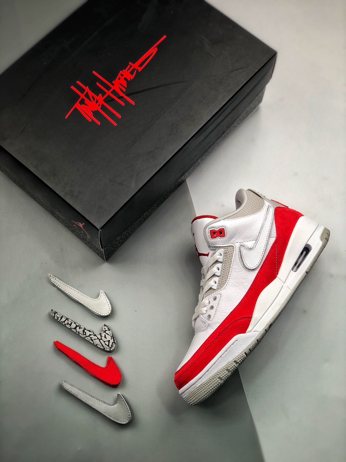 400  Air Jordan 3 Tinker“Air Max 1” 魔术贴换勾 3M 白红反光