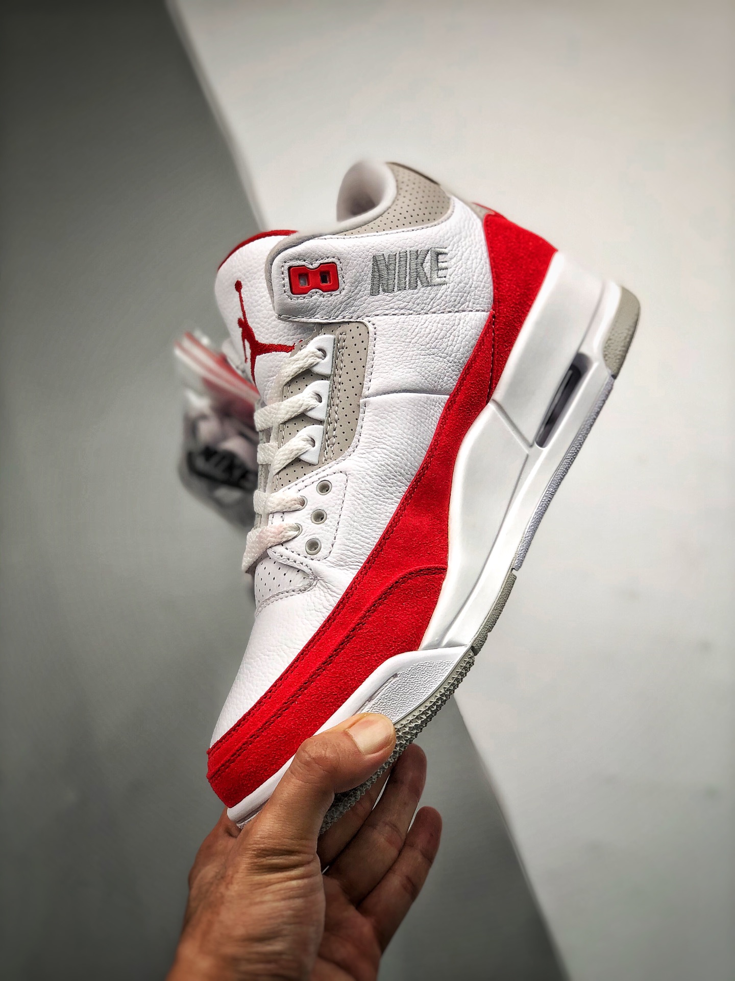 400  Air Jordan 3 Tinker“Air Max 1” 魔术贴换勾 3M 白红反光