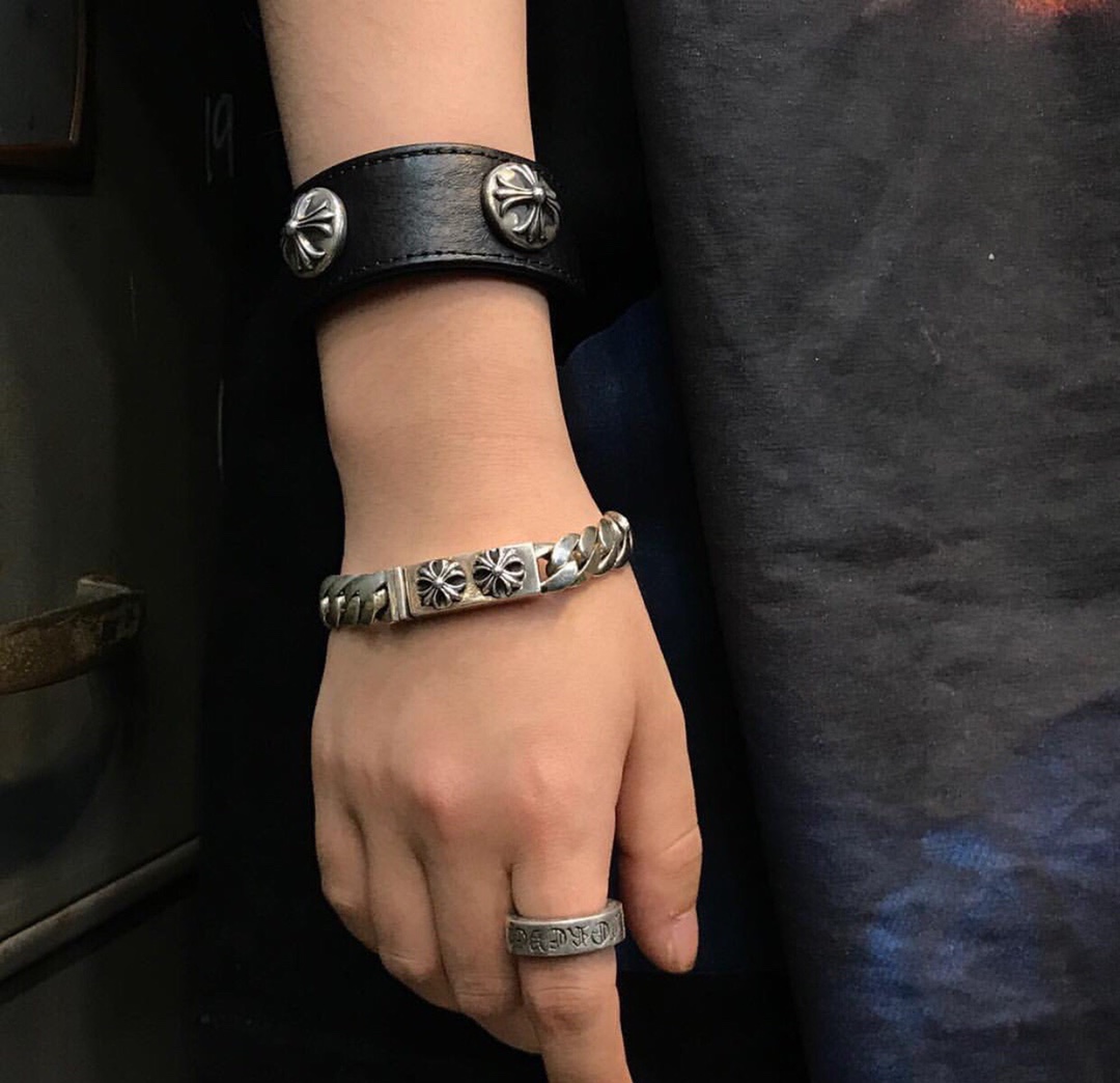 Chrome Hearts 新品上架𝐂𝐡𝐫𝐨𝐦𝐞 𝐡𝐞𝐚𝐫𝐭𝐬克罗心双十字中号手链