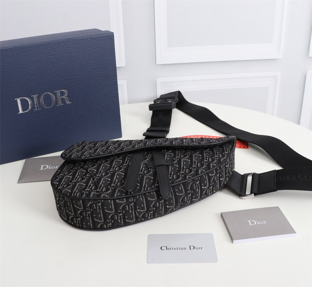 内置感应芯片可感应正品官网Dior迪