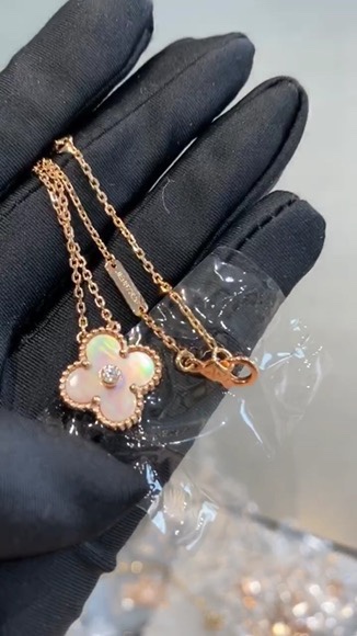 VCA Necklace