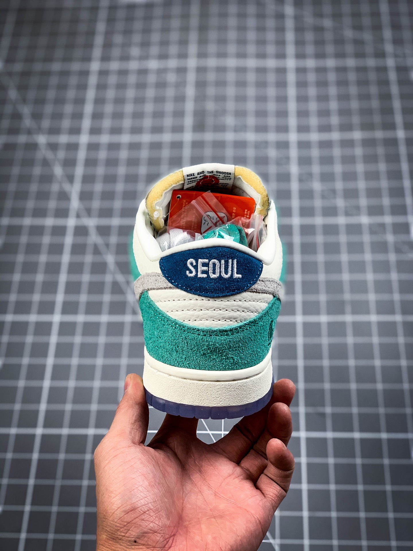 280 Nike Kasina x Nike Dunk Low “80s Bus”蓝黄工业蓝CZ6501-100