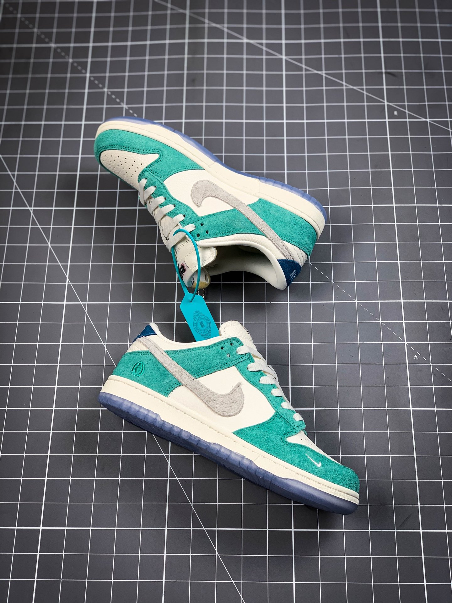280 Nike Kasina x Nike Dunk Low “80s Bus”蓝黄工业蓝CZ6501-100