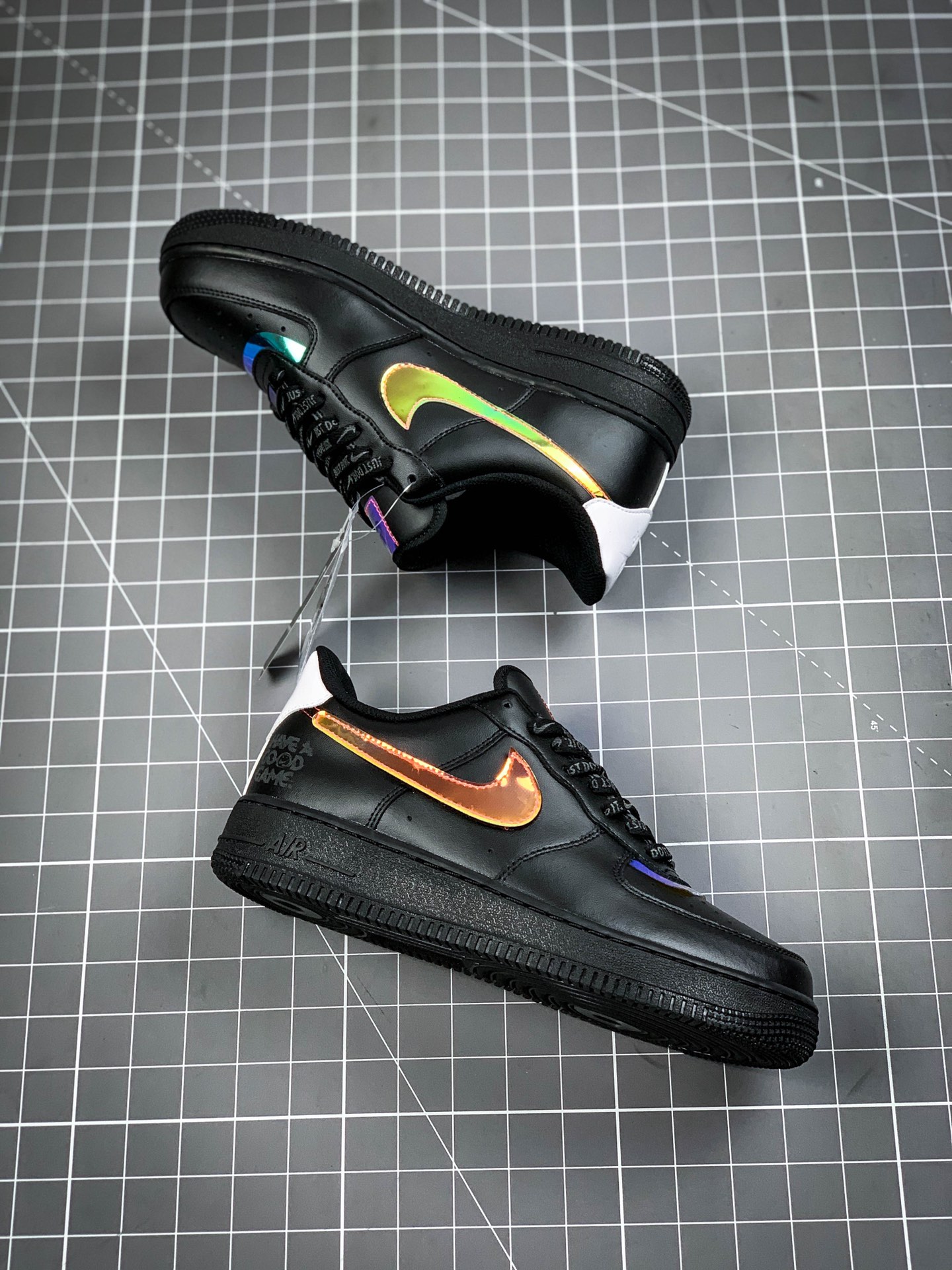 200  Nike Air Force 1 ” Good Game ” 电玩 魔术贴Swoosh 空军一号低帮休闲运动板鞋 DC0710-101
