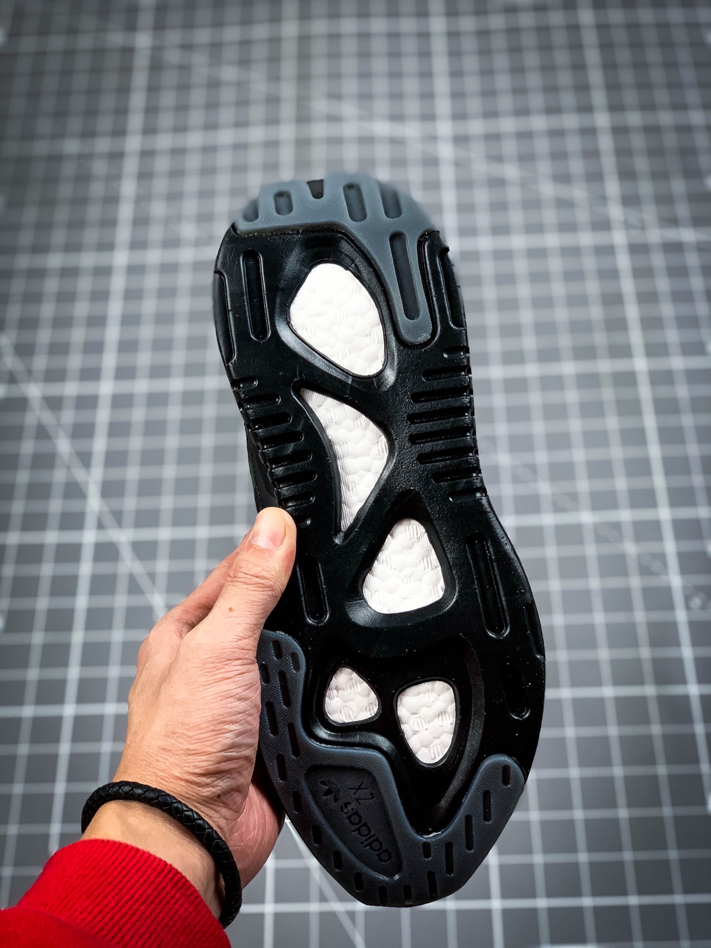 200 Adidas 阿迪达斯 ZX Alkyne Boost 易烊千玺同款 爆米花中底复古运动休闲跑步鞋 FX6225