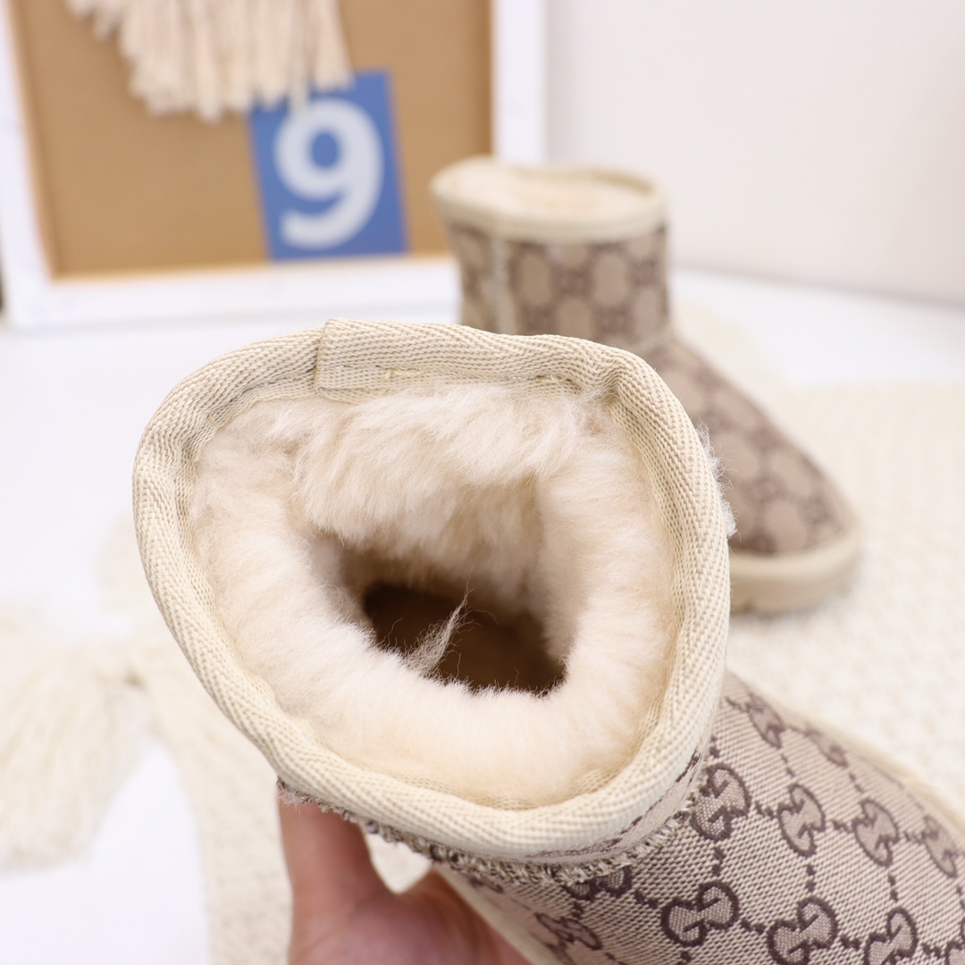 图片[7]-UGG 古驰字母logo联名款 水洗风格字母⤴️耐磨耐用 🦙内里羊皮毛 专柜同步轻翼大底 儿童25–35…-选品中心