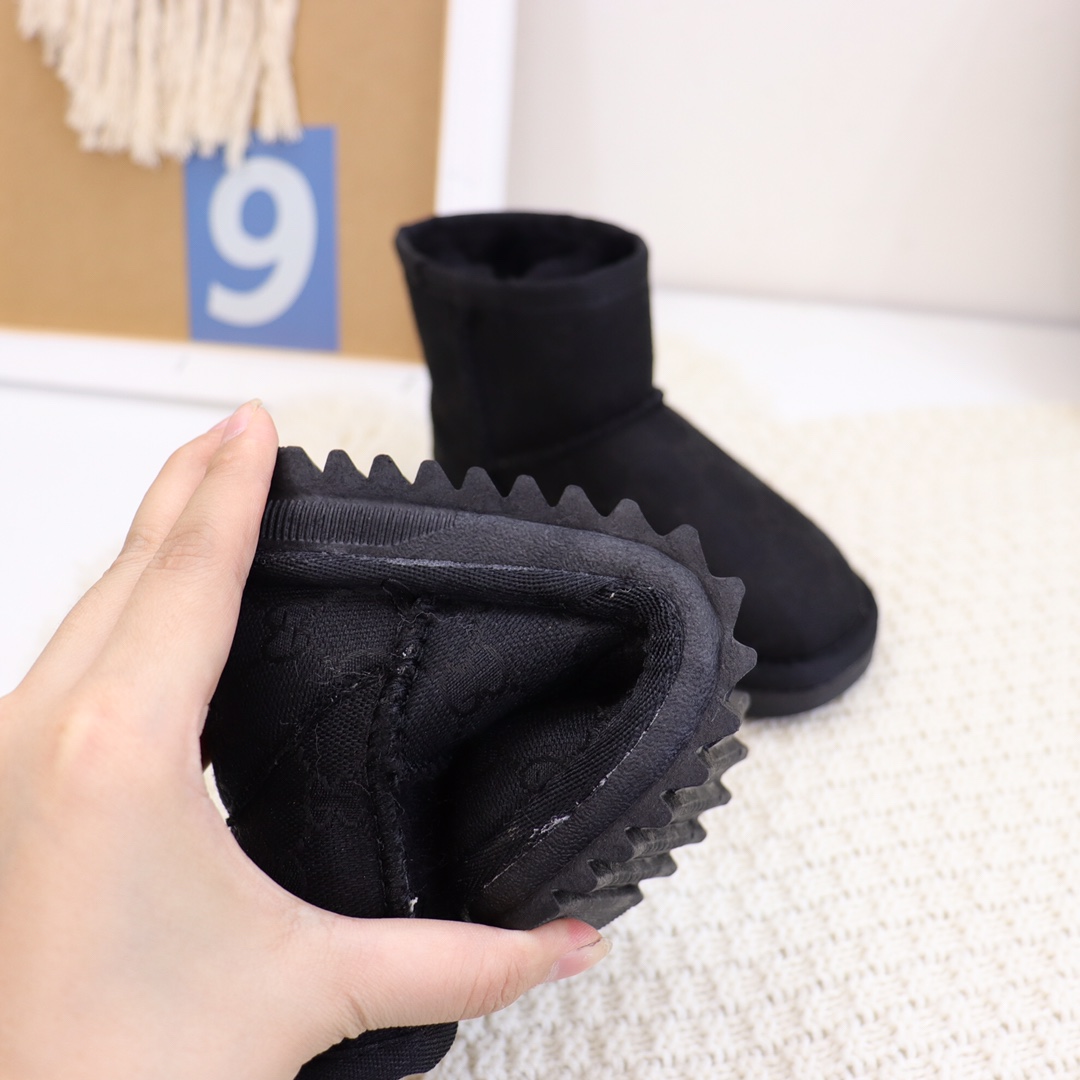 图片[8]-UGG 古驰字母logo联名款 水洗风格字母⤴️耐磨耐用 🦙内里羊皮毛 专柜同步轻翼大底. 儿童25–35..-选品中心