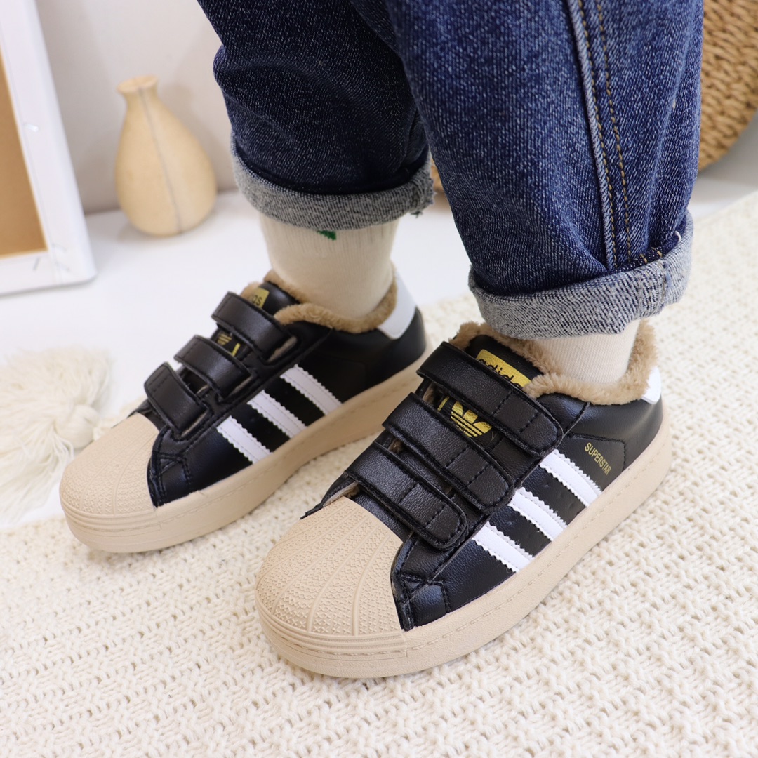 图片[7]-特加绒AD贝壳头魔术贴板鞋 头层软牛皮打造.全鞋加绒👍魔术贴设计穿脱方便快捷运动鞋⬇️加绒护脚保暖首选款。\”},\”album\”：{\”vipState\”：1,\”id\”：\”_ZDjDjTqnvoPJ93tyUFnnHNncXnonxzUY-选品中心