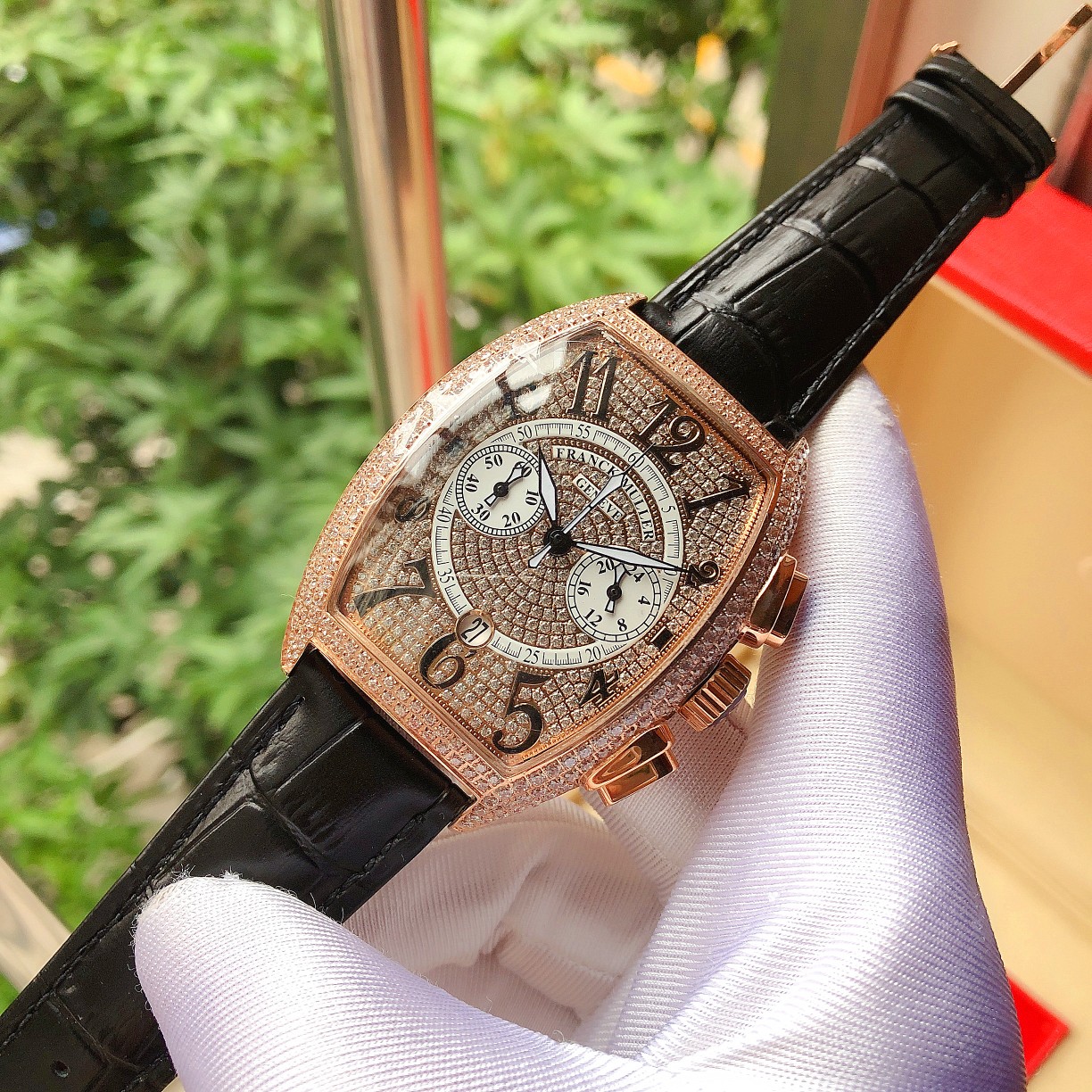 Frank Müller Franck Muller Men’s Wristwatch: Top Swiss Brand with Unique Design - 图片 2
