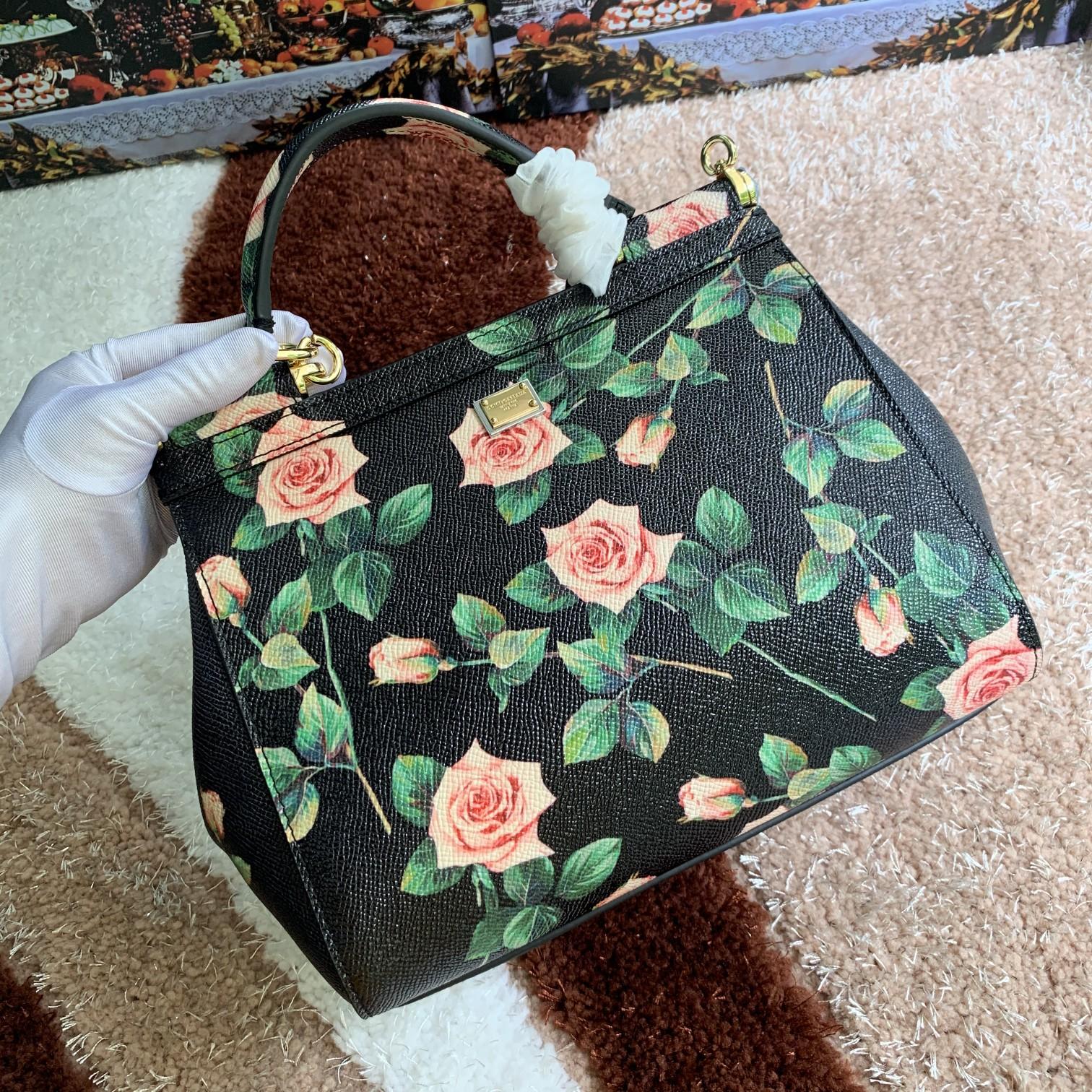 Dolce&Gabbana杜嘉班纳明星同款斜挎包可斜挎配镜子海外代购专用品有范有气场全新包型任何搭配都可
