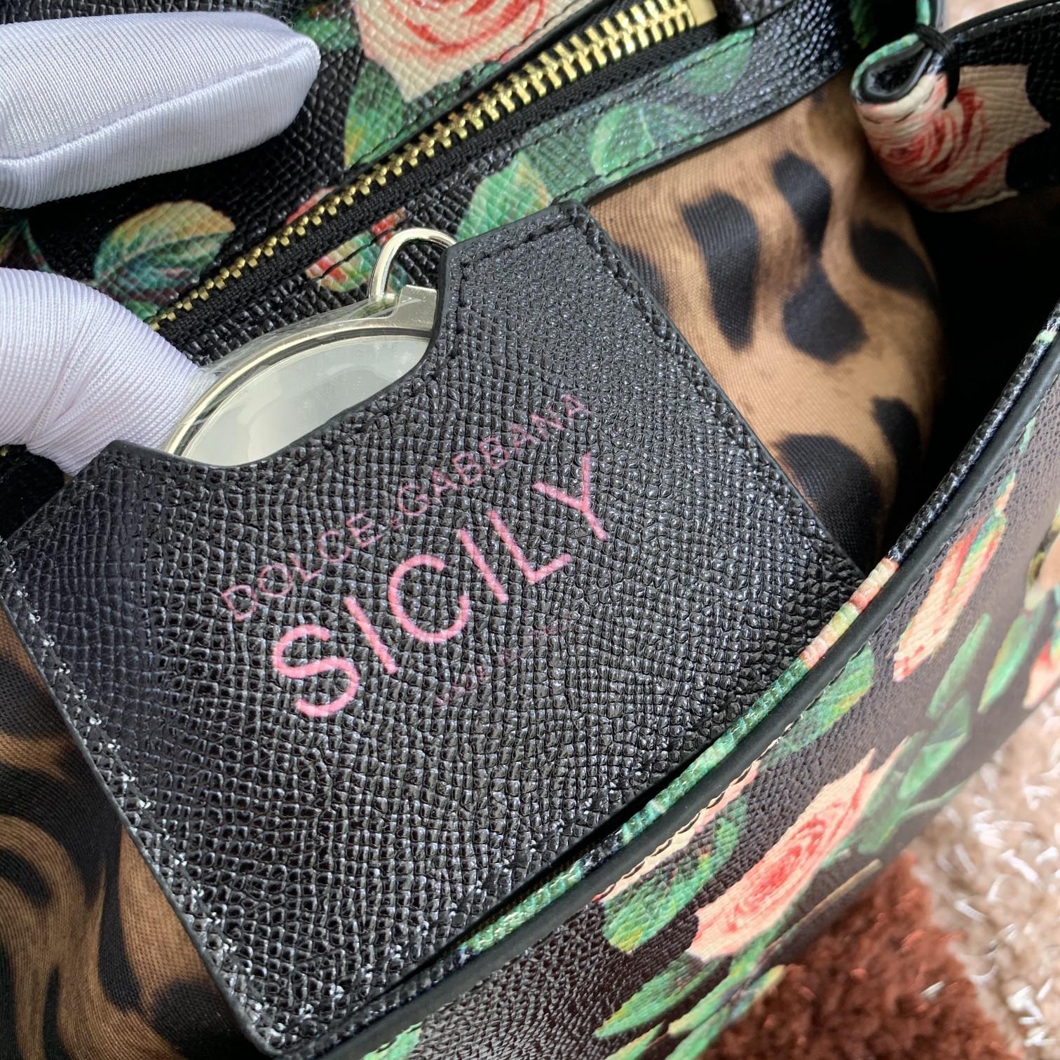 Dolce&Gabbana杜嘉班纳明星同款斜挎包可斜挎配镜子海外代购专用品有范有气场全新包型任何搭配都可