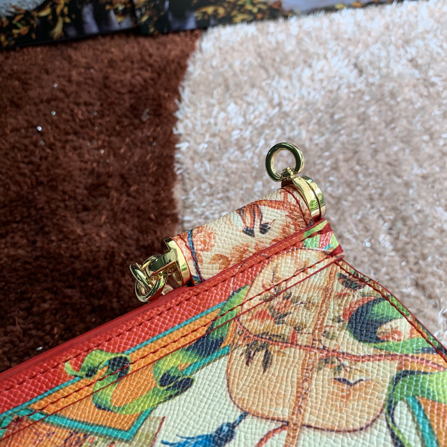 Dolce&Gabbana杜嘉班纳明星同款斜挎包可斜挎配镜子海外代购专用品有范有气场全新包型任何搭配都可