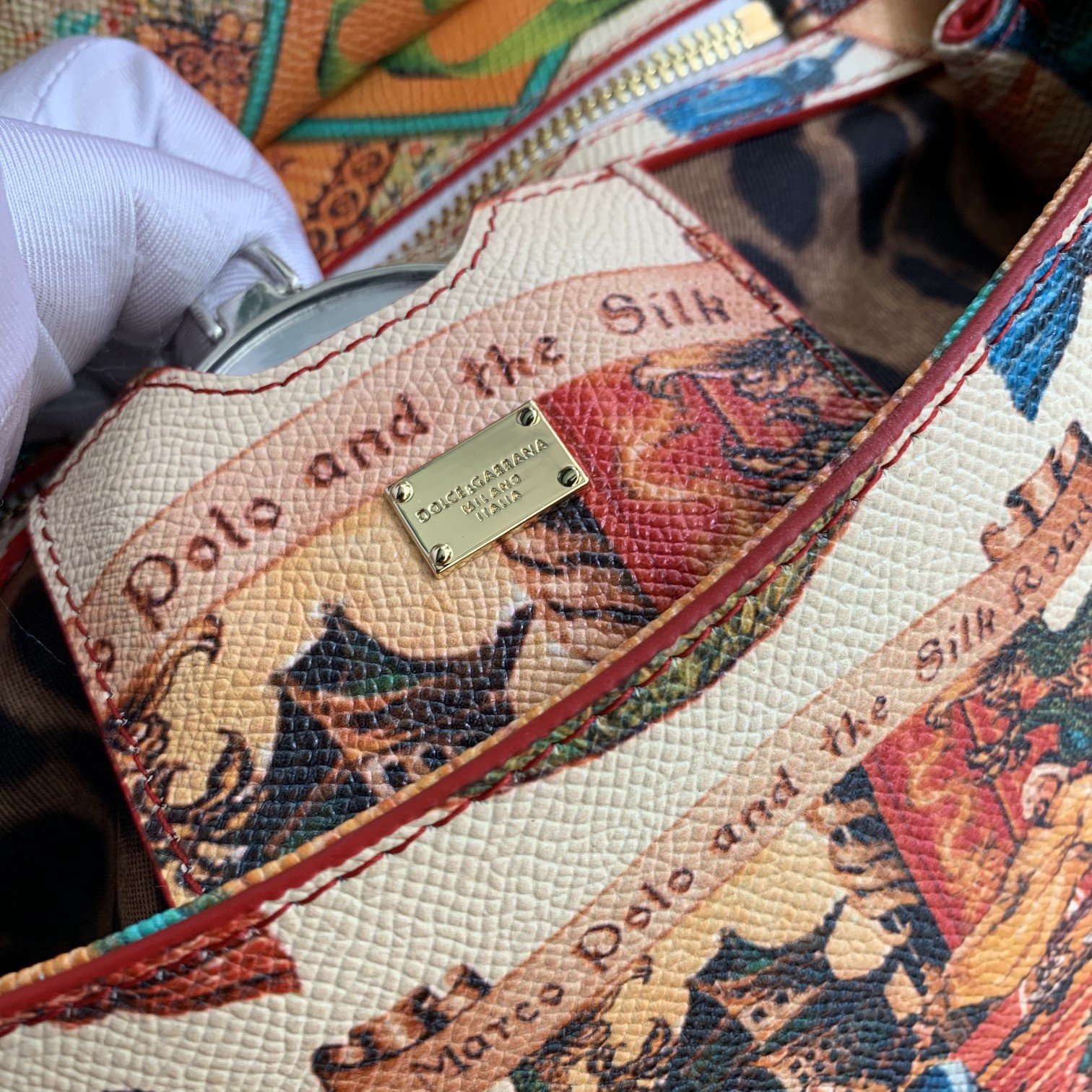 Dolce&Gabbana杜嘉班纳明星同款斜挎包可斜挎配镜子海外代购专用品有范有气场全新包型任何搭配都可