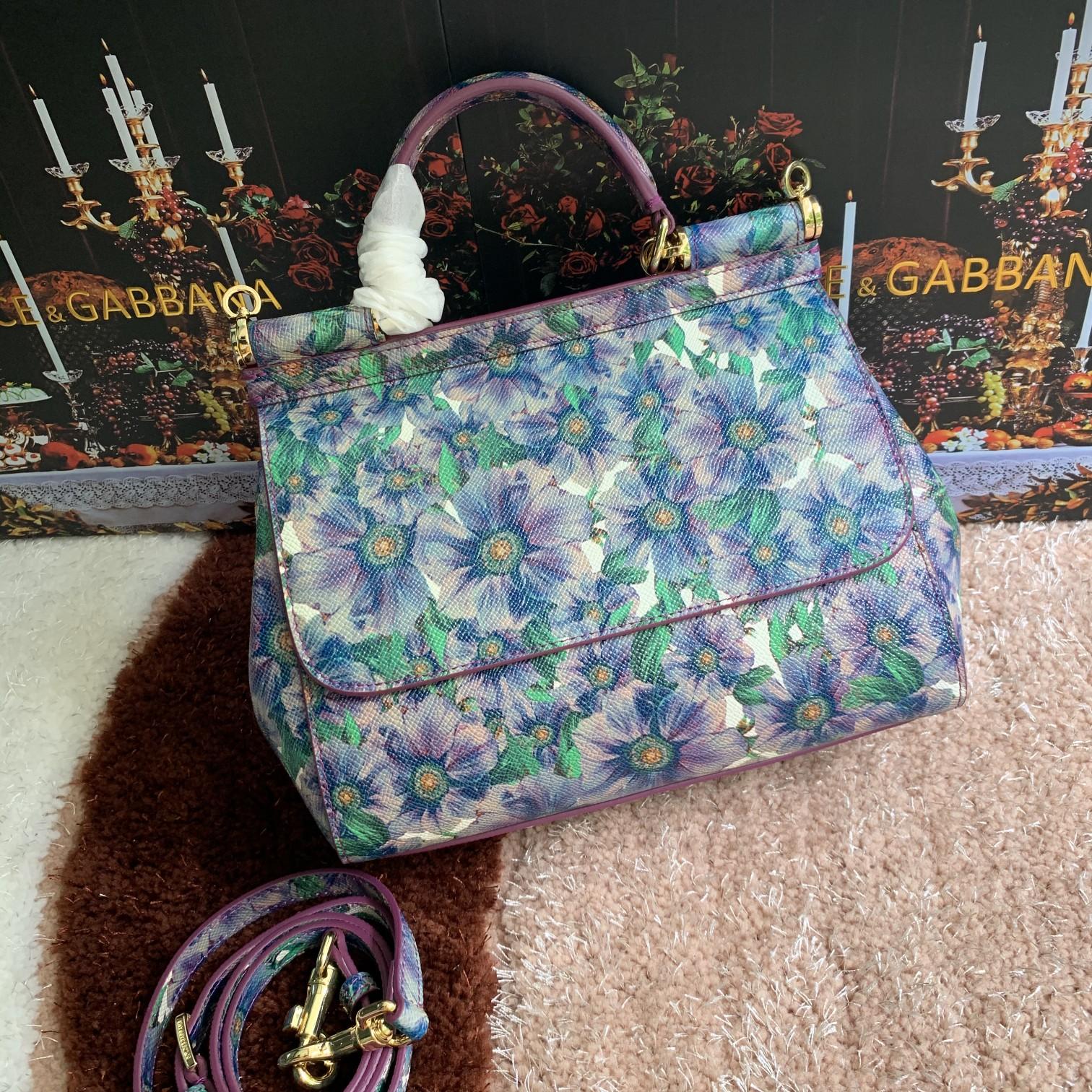 Dolce&Gabbana杜嘉班纳明星同款斜挎包可斜挎配镜子海外代购专用品有范有气场全新包型任何搭配都可