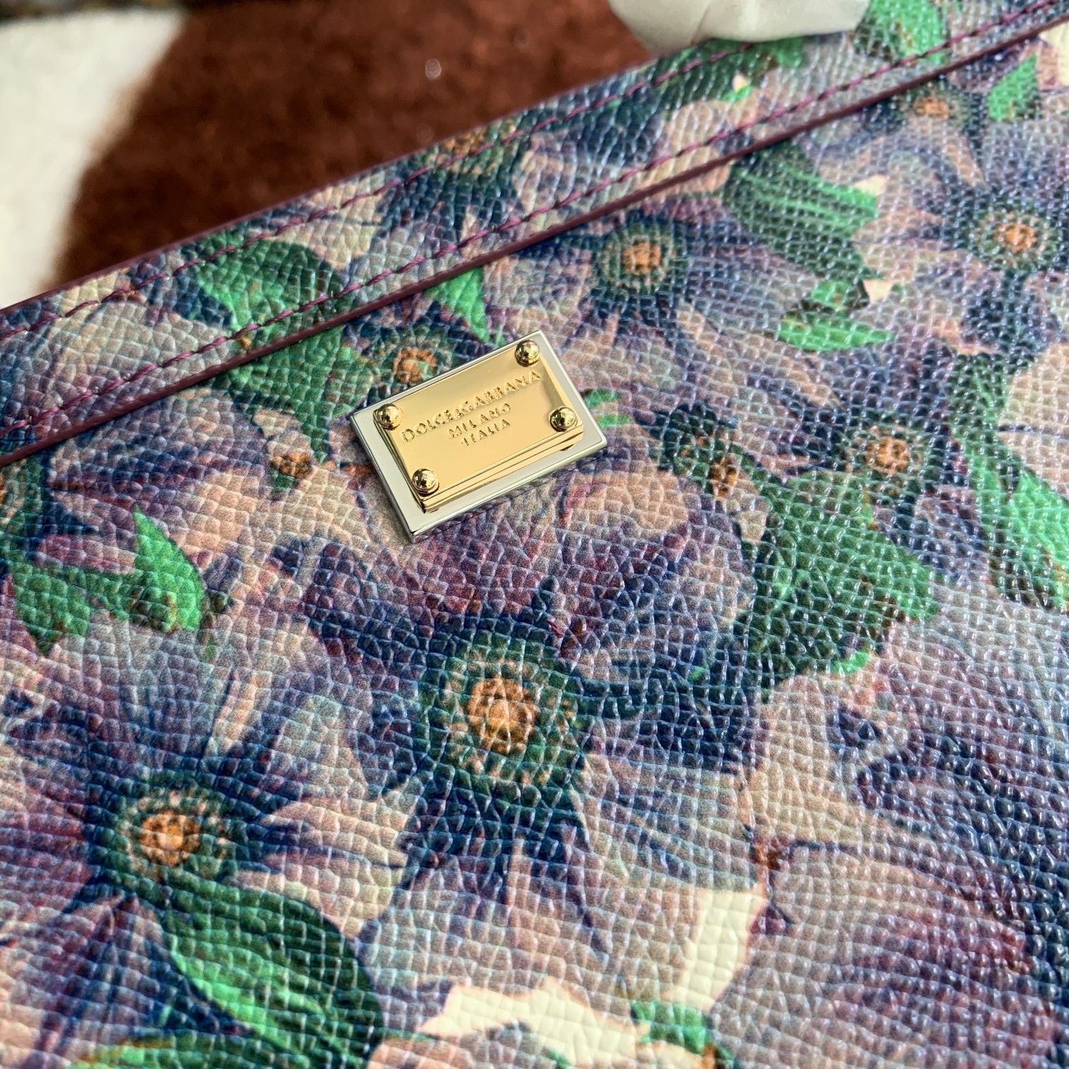 Dolce&Gabbana杜嘉班纳明星同款斜挎包可斜挎配镜子海外代购专用品有范有气场全新包型任何搭配都可