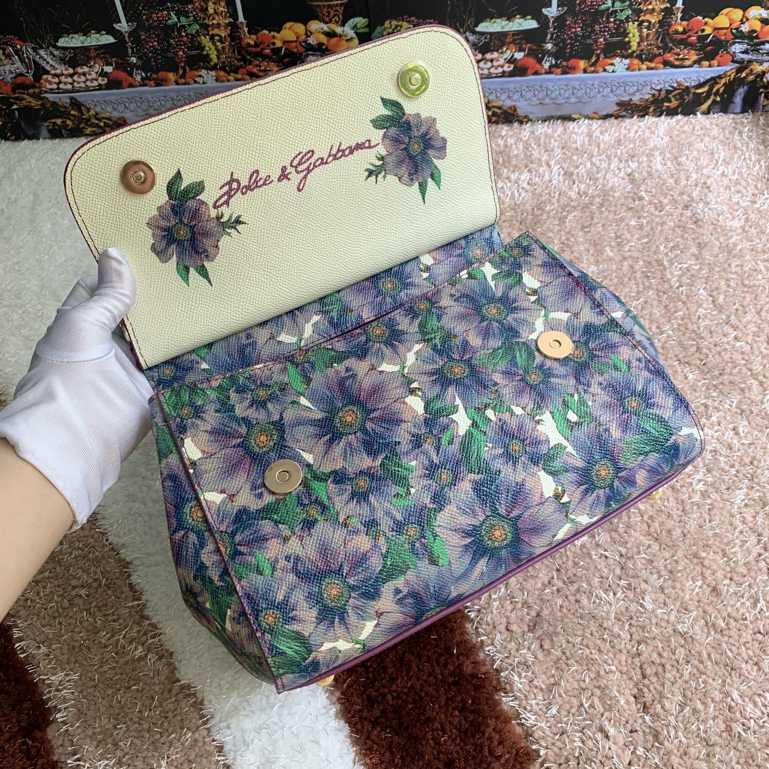 Dolce&Gabbana杜嘉班纳明星同款斜挎包可斜挎配镜子海外代购专用品有范有气场全新包型任何搭配都可