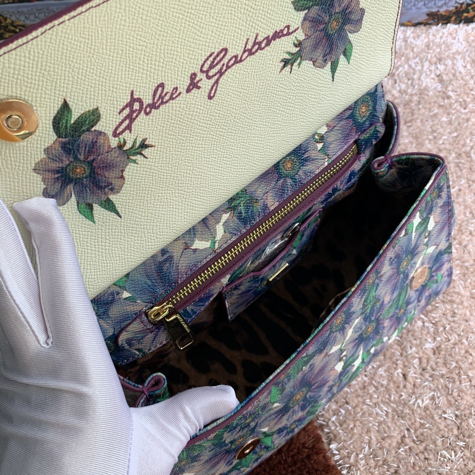 Dolce&Gabbana杜嘉班纳明星同款斜挎包可斜挎配镜子海外代购专用品有范有气场全新包型任何搭配都可