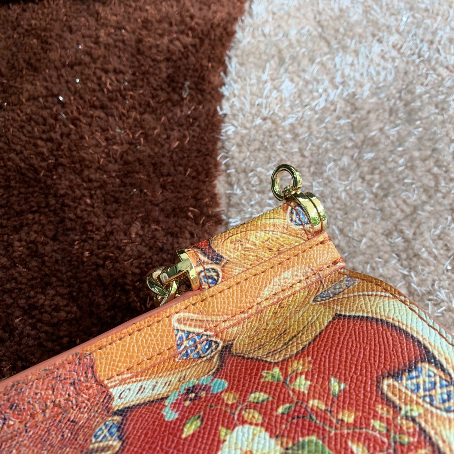 Dolce&Gabbana杜嘉班纳明星同款斜挎包可斜挎配镜子海外代购专用品有范有气场全新包型任何搭配都可