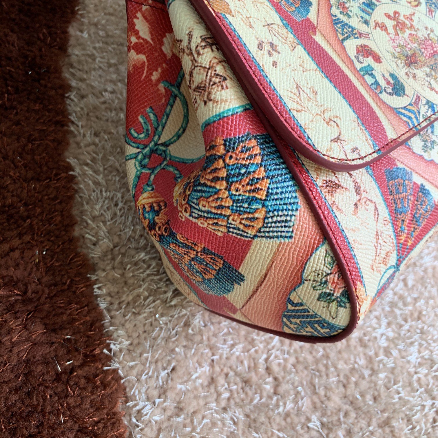Dolce&Gabbana杜嘉班纳明星同款斜挎包可斜挎配镜子海外代购专用品有范有气场全新包型任何搭配都可
