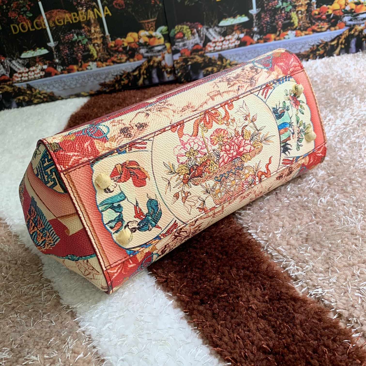 Dolce&Gabbana杜嘉班纳明星同款斜挎包可斜挎配镜子海外代购专用品有范有气场全新包型任何搭配都可