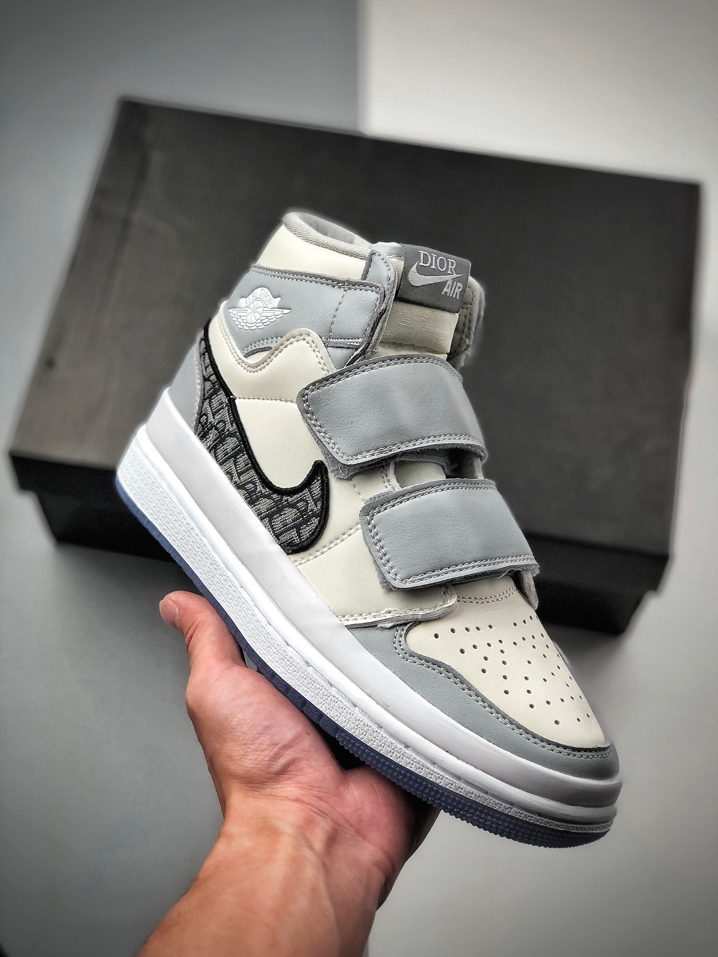 Air Jordan 1 RE HI DOUBLE 货号：AQ553668-999 Size：36 36.5 37.5 38 38.5 39 40 40.5 41 42 42.5 43 44 44.5 45 46