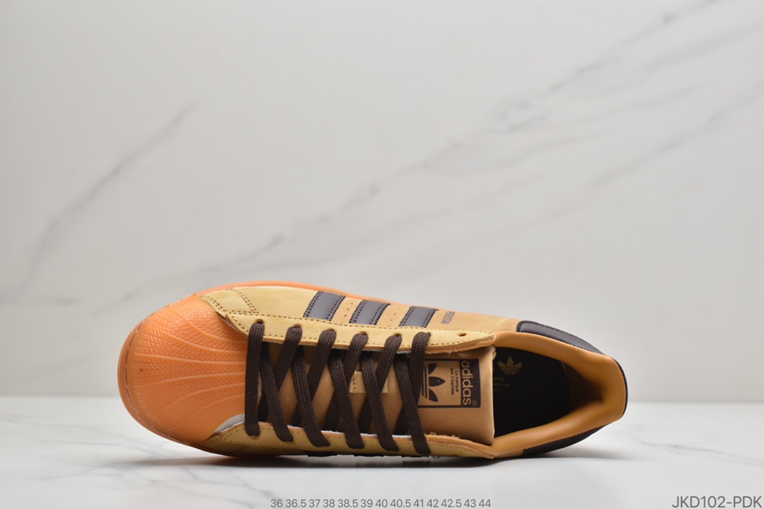 160 公司级头层软底Adidas三叶草Superstar贝壳头头层皮软蓝底情侣小麦色贝壳头板鞋FZ1947
