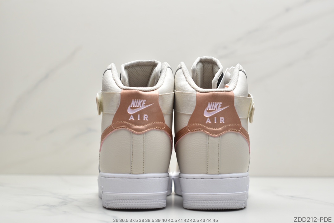 220 公司级Nike Air Force 1 Low ”奶白黑拼接中帮”  DB5080-100