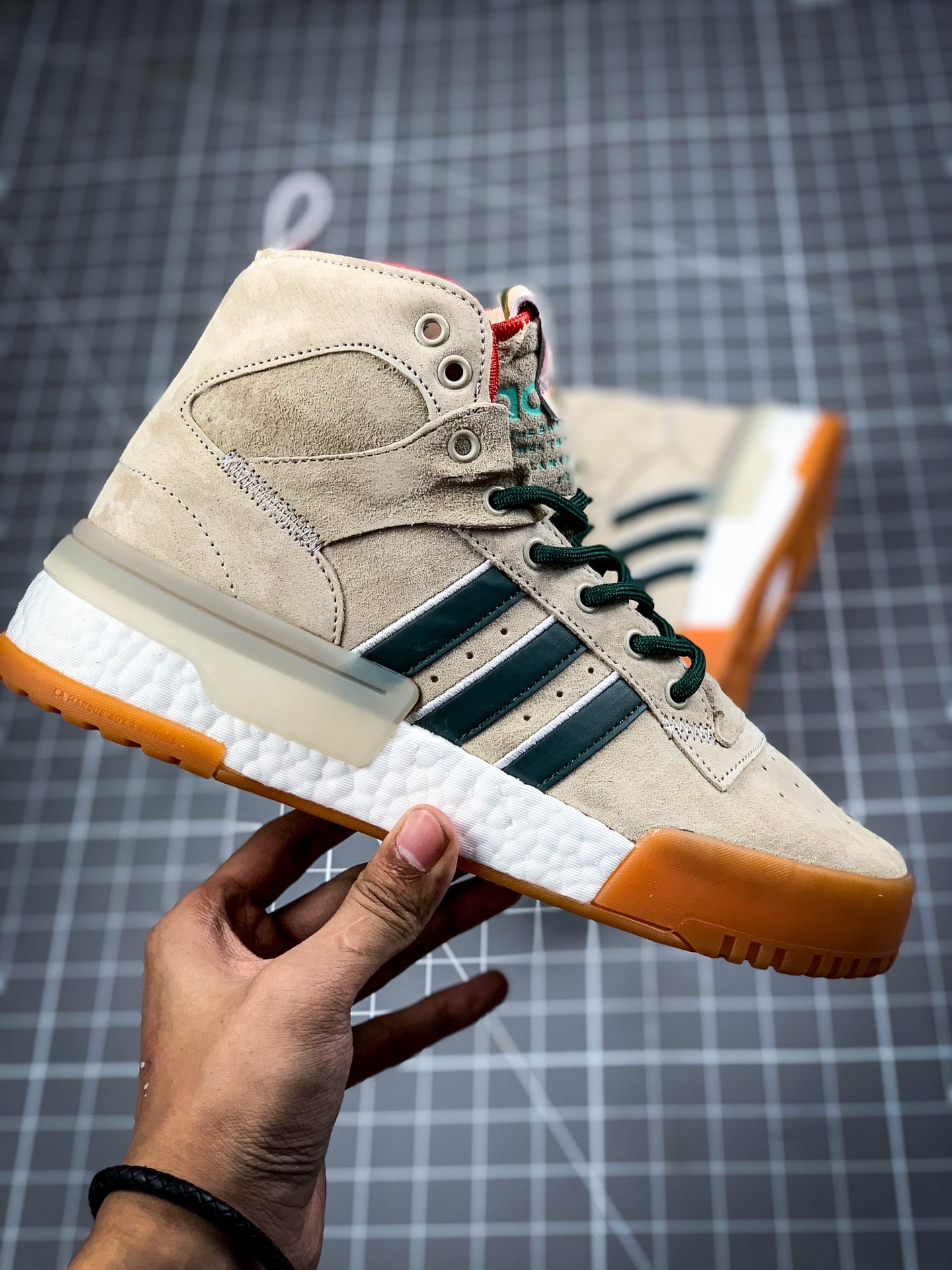 240  Adidas 阿迪达斯 Rivalry RM CHI 三叶草 BOOST中底 中性高帮皮面男女休闲板鞋 F35091